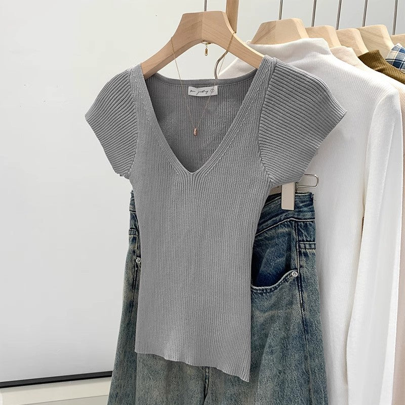 Womens V-Neck Knit Shirt