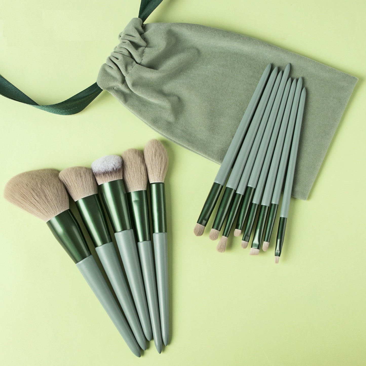 13-Piece Makeup Brush Set with Flannel Bag