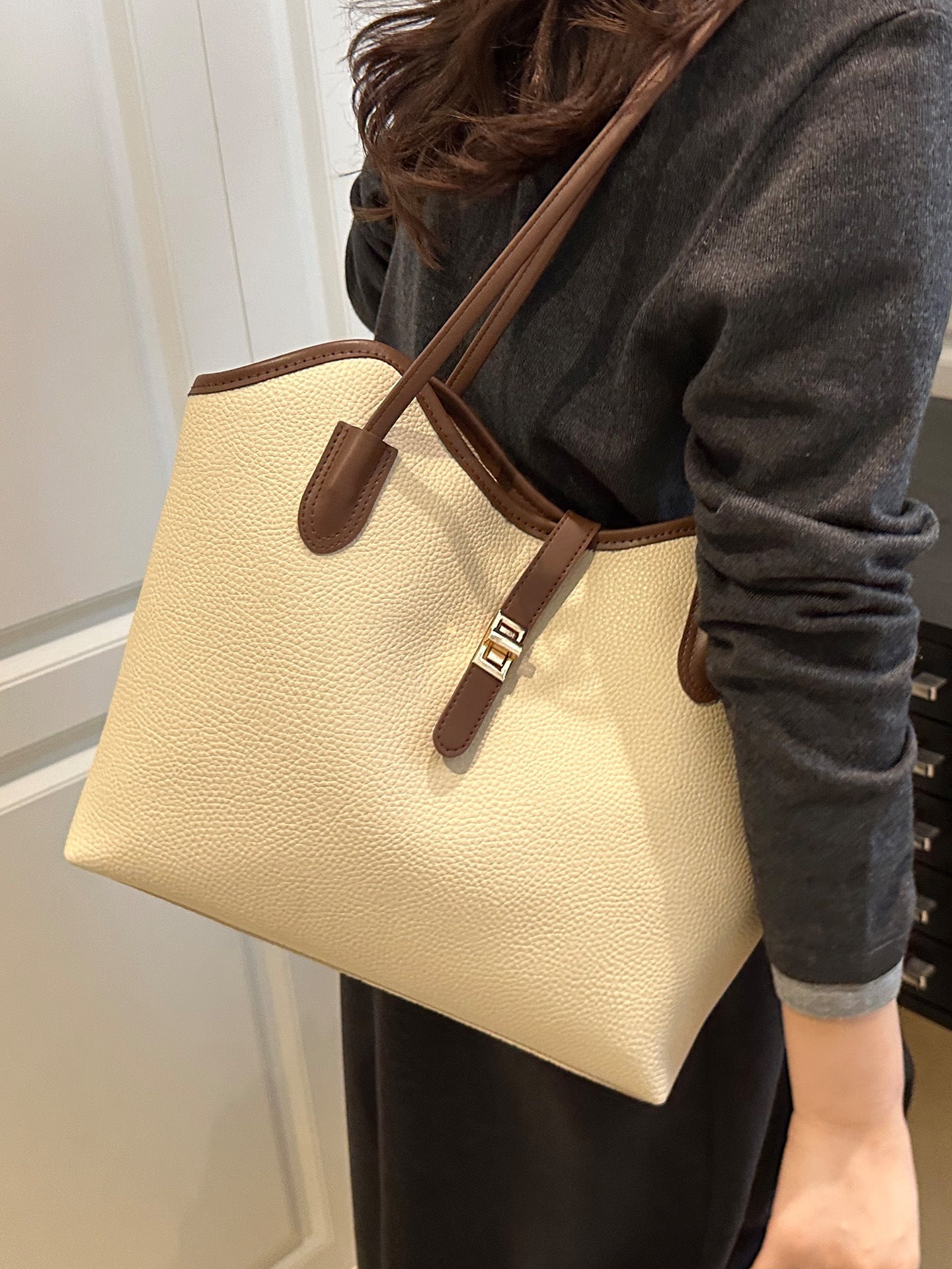 Large Capacity Fashion Tote Bag