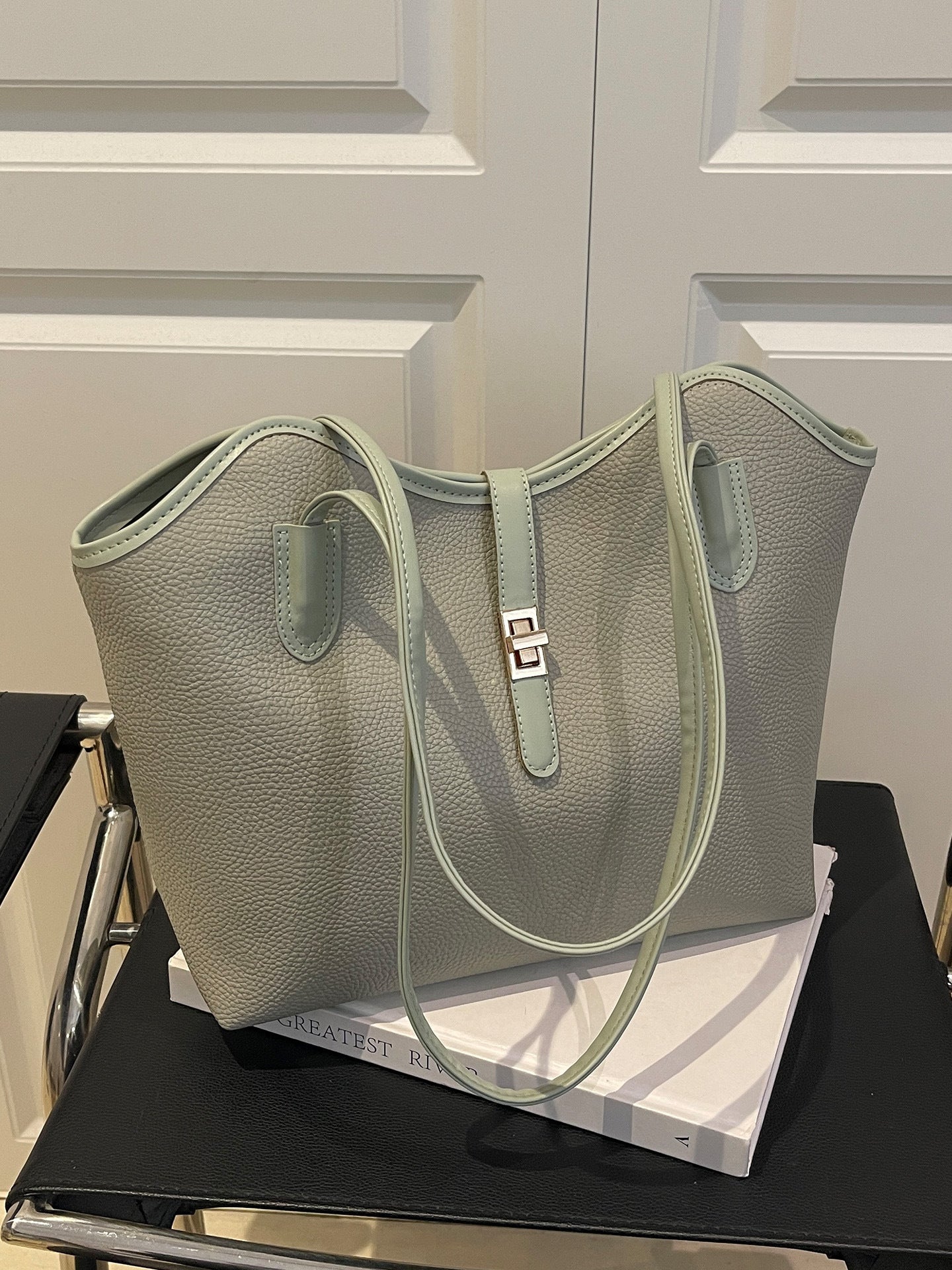 Large Capacity Fashion Tote Bag