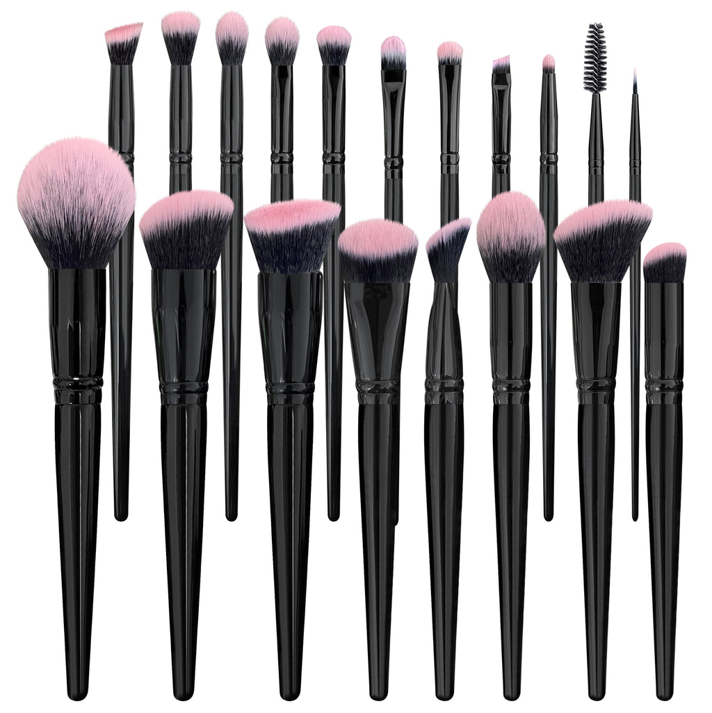 18 brushes for applying makeup powder