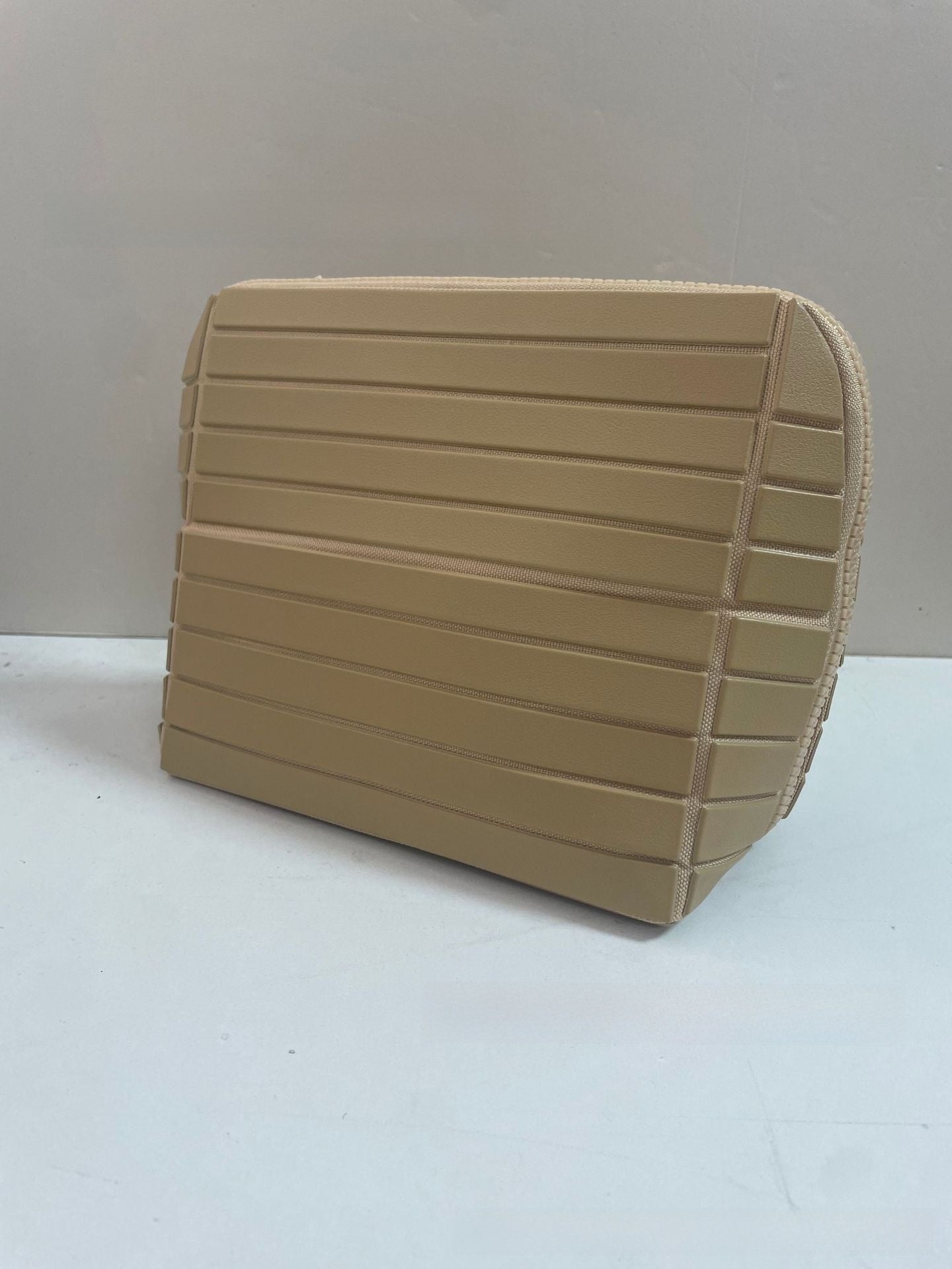 Geometric Rhombus Cosmetic Bag with Partitioned Storage