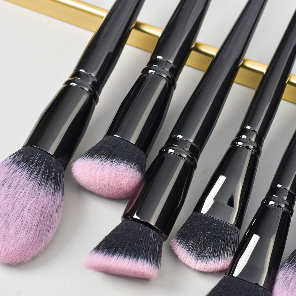 18 brushes for applying makeup powder