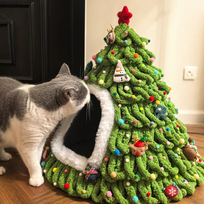 Hand-Woven Christmas Tree Pet Nest